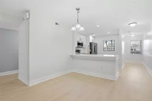 2682 Sabal Springs Cir, Clearwater, FL 33761 - Photo 17