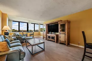 2618 Cove Cay Dr, Clearwater, FL 33760 - Photo 9