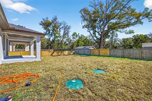 284 Roosevelt Ave, Masaryktown, FL 34604 - Photo 57