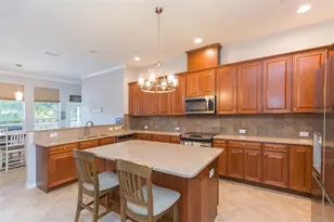 7051 Derwent Glen Cir, Land O Lakes, FL 34637 - Photo 15