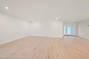 6667 Greenbrier Dr, Seminole, FL 33777 - Photo 37