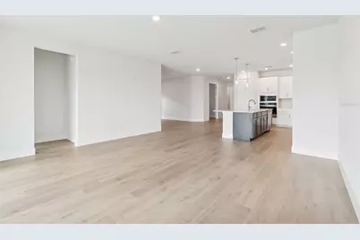 10660 Crescent Creek Crossing, Parrish, FL 34219 - Photo 7