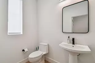 3840 Pompano Dr SE, Saint Petersburg, FL 33705 - Photo 49