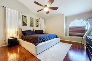 8601 Chadwick Dr, Tampa, FL 33635 - Photo 13