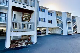 821 Bahia Del Sol Dr, Ruskin, FL 33570 - Photo 1