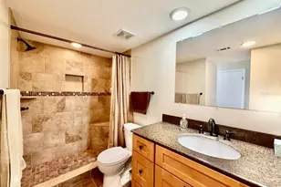 821 Bahia Del Sol Dr, Ruskin, FL 33570 - Photo 19