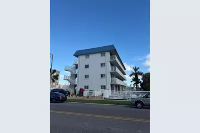 800 Bayway Boulevard #16, Clearwater Beach, FL 33767 - Photo 1