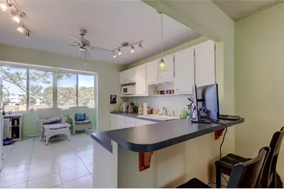 4710 Bay Street NE #204, Saint Petersburg, FL 33703 - Photo 9