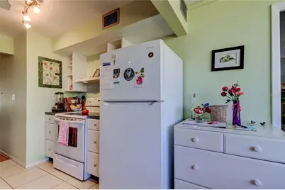 4710 Bay Street NE #204, Saint Petersburg, FL 33703 - Photo 15