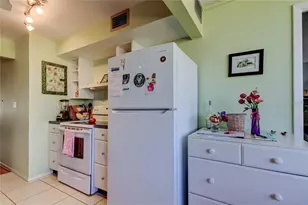 4710 Bay St NE, Saint Petersburg, FL 33703 - Photo 15