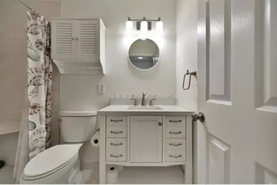 650 Pinellas Point Drive S #205, Saint Petersburg, FL 33705 - Photo 11