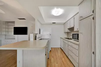 650 Pinellas Point Drive S #205, Saint Petersburg, FL 33705 - Photo 21