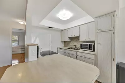 650 Pinellas Point Drive S #205, Saint Petersburg, FL 33705 - Photo 5