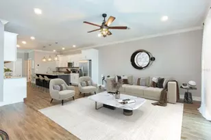 1273 Savona Dr NE, Saint Petersburg, FL 33702 - Photo 5