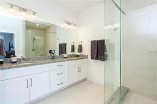 1273 Savona Dr NE, Saint Petersburg, FL 33702 - Photo 19