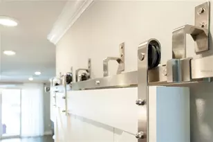 1273 Savona Dr NE, Saint Petersburg, FL 33702 - Photo 11