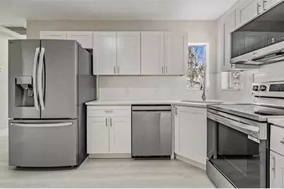 14040 Miramar Avenue, Madeira Beach, FL 33708 - Photo 13