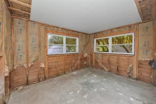 1820 Sutherland Dr W, Palm Harbor, FL 34683 - Photo 17