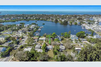 1820 Sutherland Drive W, Palm Harbor, FL 34683 - Photo 43