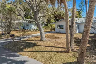 1820 Sutherland Dr W, Palm Harbor, FL 34683 - Photo 25