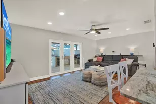 8781 Leona St, Seminole, FL 33772 - Photo 11