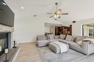 2194 Pinnacle Cir N, Palm Harbor, FL 34684 - Photo 25