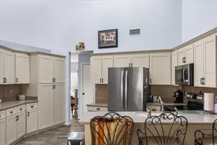 34515 Cedarfield Dr, Dade City, FL 33523 - Photo 9