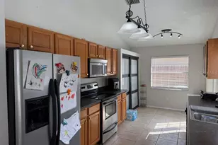 1421 Mohrlake Dr, Brandon, FL 33511 - Photo 29