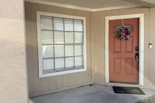 1421 Mohrlake Dr, Brandon, FL 33511 - Photo 9