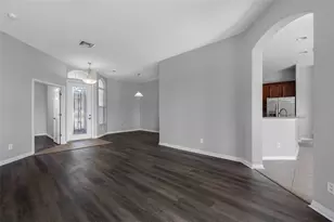 4820 Portmarnock Way, Wesley Chapel, FL 33543 - Photo 3