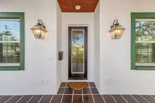 2348 2nd Ave S, Saint Petersburg, FL 33712 - Photo 9