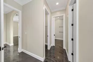 2348 2nd Ave S, Saint Petersburg, FL 33712 - Photo 29