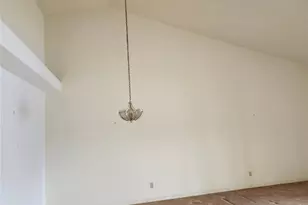 9896 Lake Seminole Dr E, Largo, FL 33773 - Photo 25