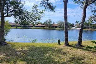 9896 Lake Seminole Dr E, Largo, FL 33773 - Photo 23