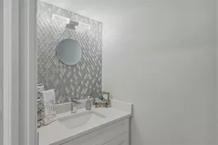 544 Pinellas Bayway S, Tierra Verde, FL 33715 - Photo 5