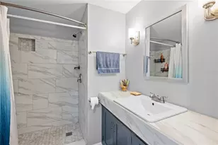 37240 Beverly Ave, Zephyrhills, FL 33542 - Photo 19