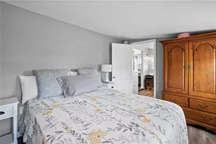 37240 Beverly Ave, Zephyrhills, FL 33542 - Photo 13