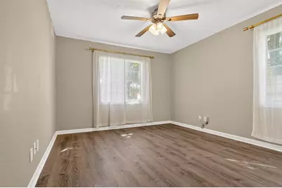 815 W Lowry Lane, Tampa, FL 33604 - Photo 19