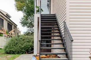 4835 Puritan Cir, Tampa, FL 33617 - Photo 3