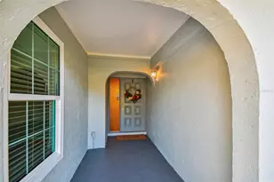 3165 Woodmont Dr, Sarasota, FL 34232 - Photo 5