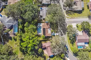 3165 Woodmont Dr, Sarasota, FL 34232 - Photo 55