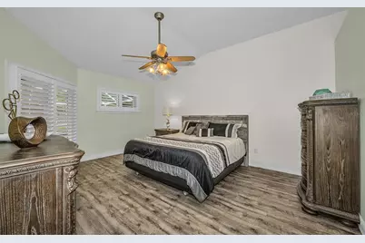 12038 Stone Crossing Circle, Tampa, FL 33635 - Photo 37