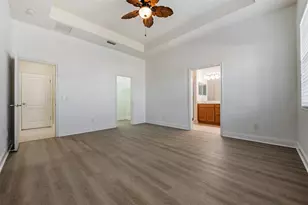 423 Manns Harbor Dr, Apollo Beach, FL 33572 - Photo 13