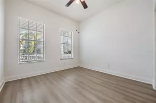 423 Manns Harbor Dr, Apollo Beach, FL 33572 - Photo 19