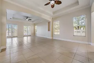 423 Manns Harbor Dr, Apollo Beach, FL 33572 - Photo 5