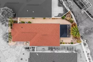 1404 Almanza Dr, The Villages, FL 32159 - Photo 25