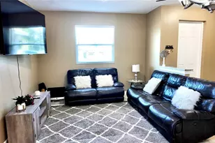 1813 1st Ave E, Palmetto, FL 34221 - Photo 9