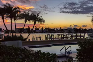 690 Island Way, Clearwater Beach, FL 33767 - Photo 13