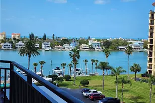 690 Island Way, Clearwater Beach, FL 33767 - Photo 17