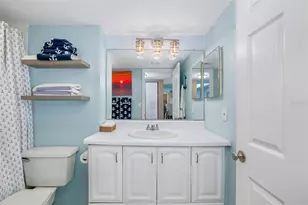 51 Island Way, Clearwater Beach, FL 33767 - Photo 7